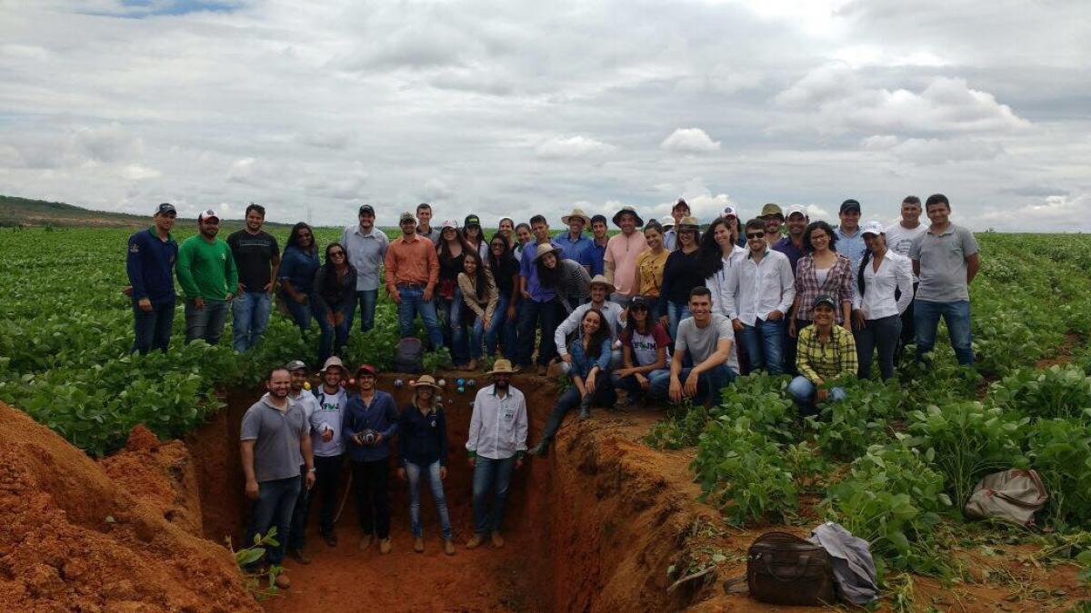 Mini Curso sobre Grandes Culturas - UFVJM